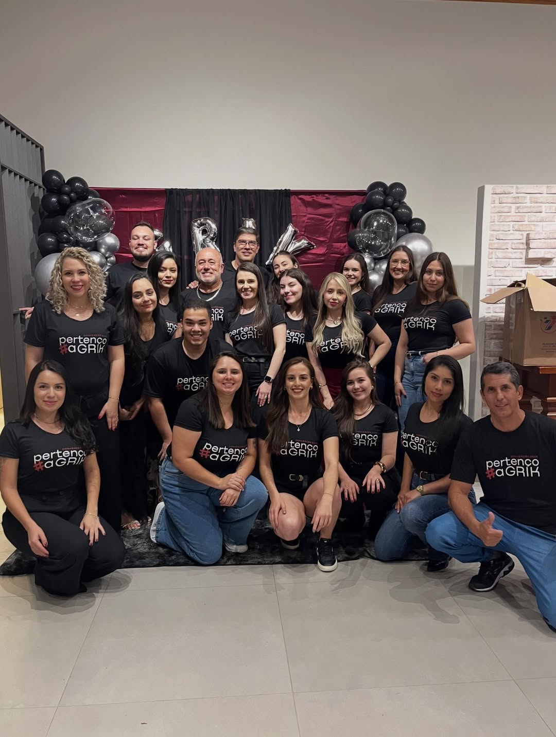 Equipe Grik - Equipe completa em evento