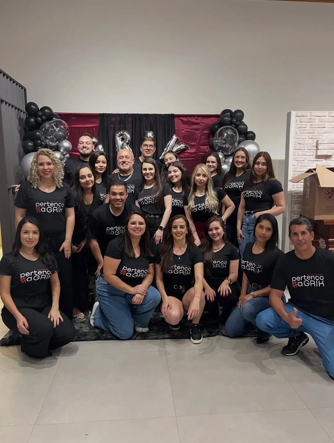 Equipe Grik - Equipe completa em evento